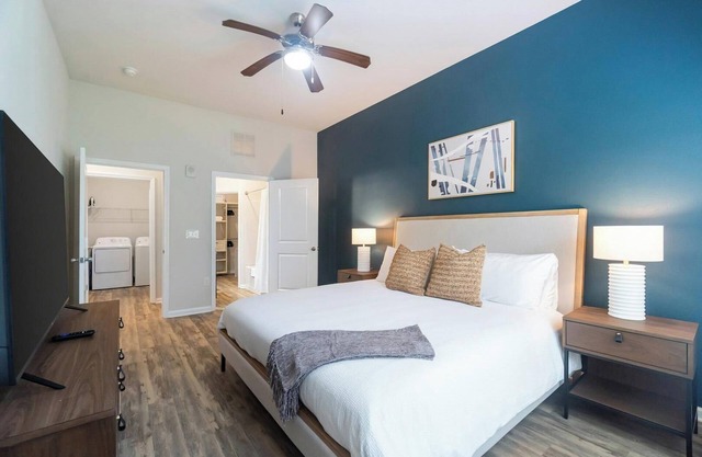 Landing | Modern 1BD, Clubhouse, Gym