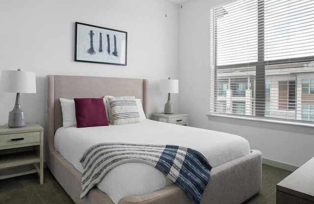 Landing | Modern 1BD, Clubhouse, Gym