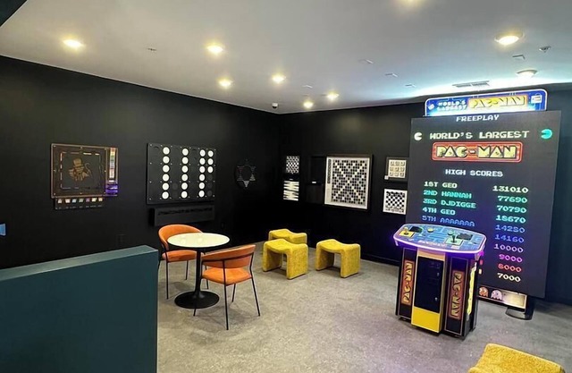 Landing | Modern 1BD, Game Room, Yoga Studio