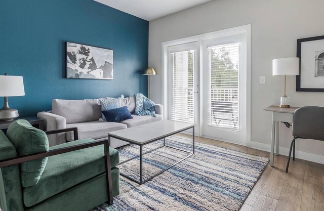 Landing | Modern 1BD, Gym, Pool