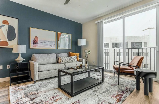 Landing | Modern 1BD, Gym, Clubhouse