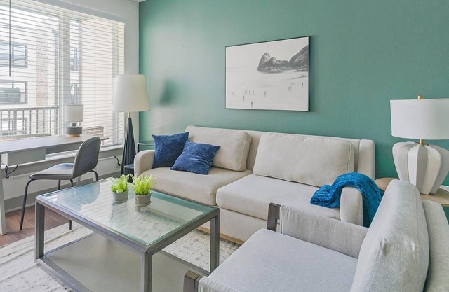 Landing | Modern 1BD, Pool, Courtyard