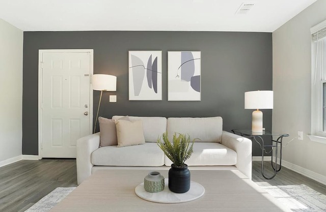 Landing | Modern 2BD, Clubhouse, Pool