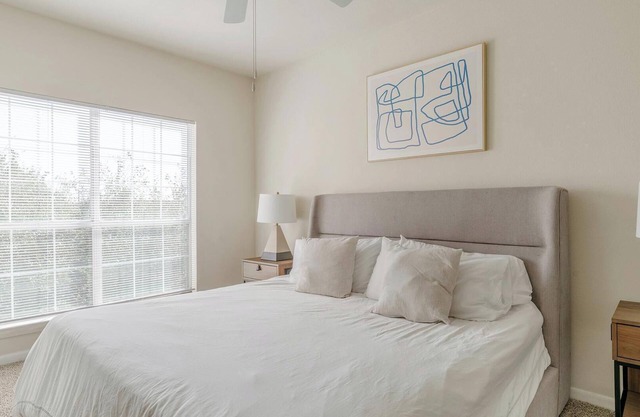 Landing | Spectacular 1BD, Pool, Clubhouse