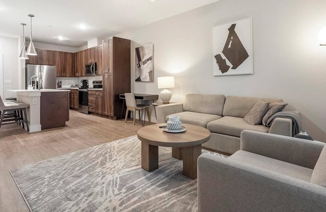 Landing | Spectacular 1BD, Gym, Pool