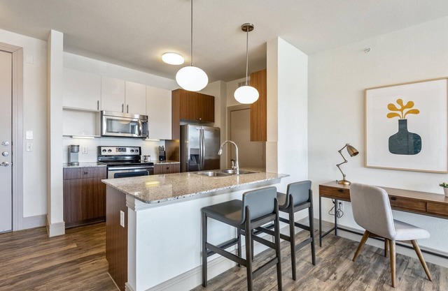 Landing | Spectacular 2BD, Clubhouse