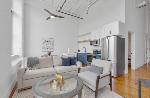 Landing | Spectacular 2BD, Yoga Studio, Gym