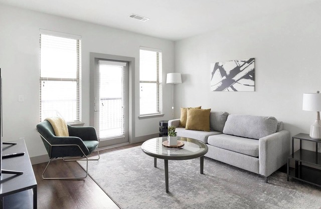 Landing | Spectacular 1BD, Yoga Studio, Pool