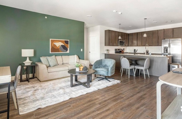 Landing | Spectacular 2BD, Pool, Gym