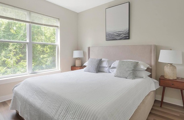 Landing | Stunning 1BD, Clubhouse, Gym