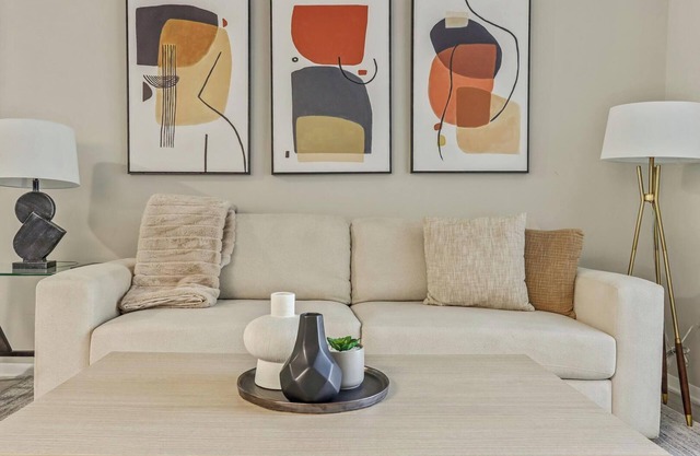 Landing | Stunning 1BD, Clubhouse, Pool