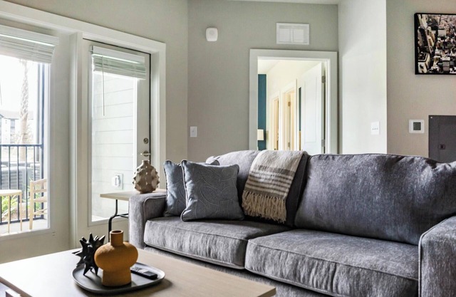 Landing | Stunning 1BD, Pool, Clubhouse