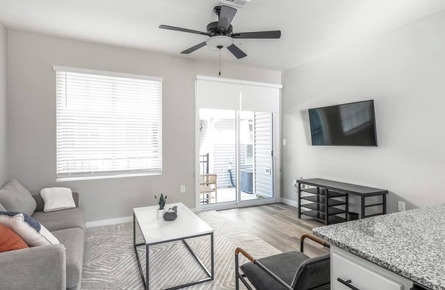 Landing | Stunning 2BD, Pool, Gym