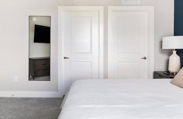 Landing | Stylish 1BD, Gym, Clubhouse