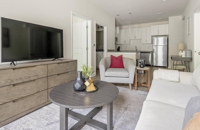 Landing | Stylish 2BD, Clubhouse, Pool