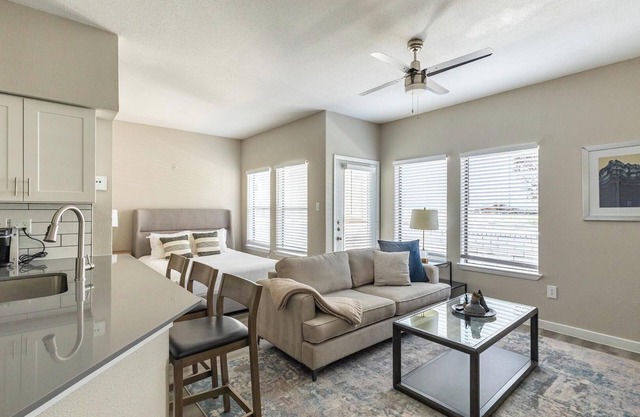 Landing | Stylish Studio, Gym, Pool