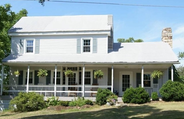 LANE'S COUNTRY HOMESTEAD Close Raystown Lake, Pa state Pk, Quiet, secluded ,2-10