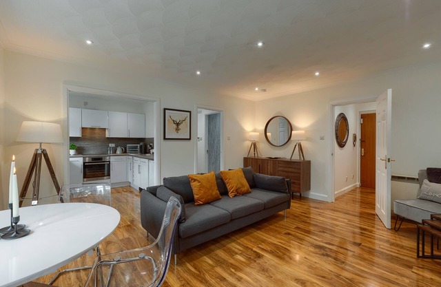 Large 3 bedroom apartment by Gleneagles