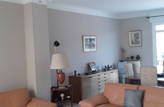 Large air-conditioned apartment 3 bedrooms, patio, parking spaces Perpignan center 150m2
