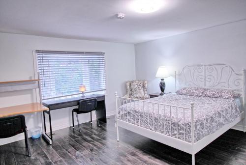 Large and beautiful master room with private bathroom