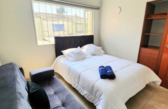 Large and Spacious House Near the Airport: Spa with Sauna and Jacuzzi