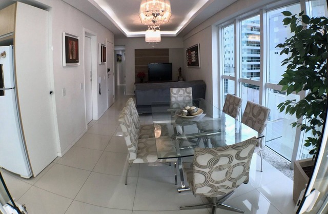 Large Apartment 3 Suites (1Master) - SEA VIEW !