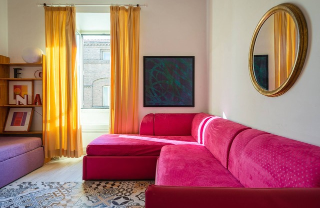 Large apartment, near Termini, 30-minute walk from Colosseum