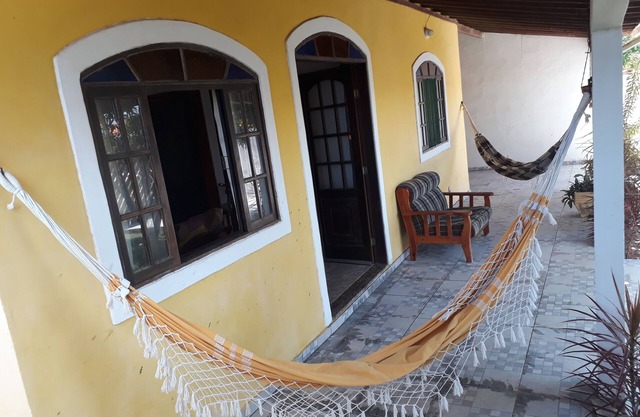 Large Beach House WIFI, Pool + BBQ, 03 Bedrooms (1 Suite), Gardens, 4 beds