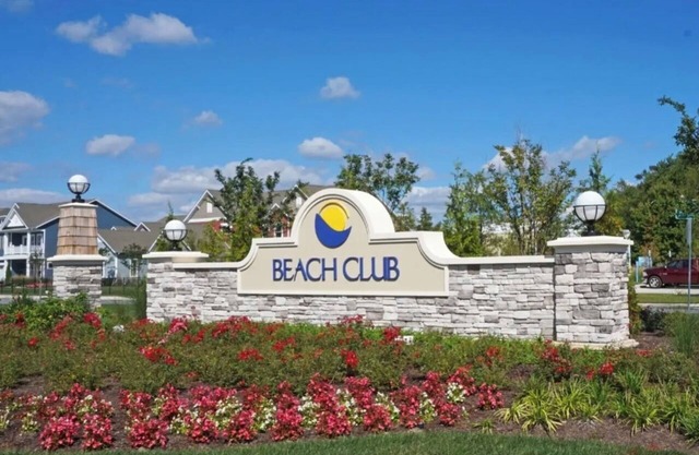 Large, beautiful house! 1.5 miles to beach Resort style amenities!