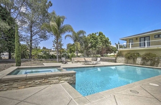 Large Coastal Property Near Best Beaches