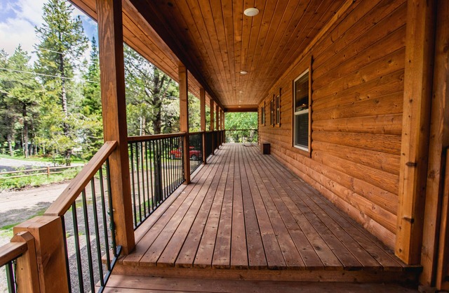 Large Cozy Cabin Near Yellowstone Sleeps 14 Beautiful Views Island Park