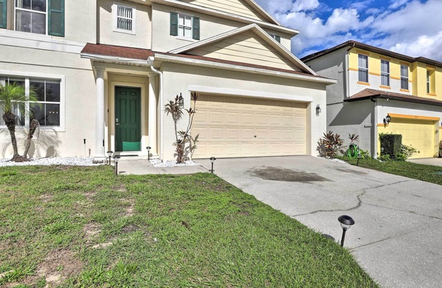 Large Davenport House w/ Private Pool: Near Disney