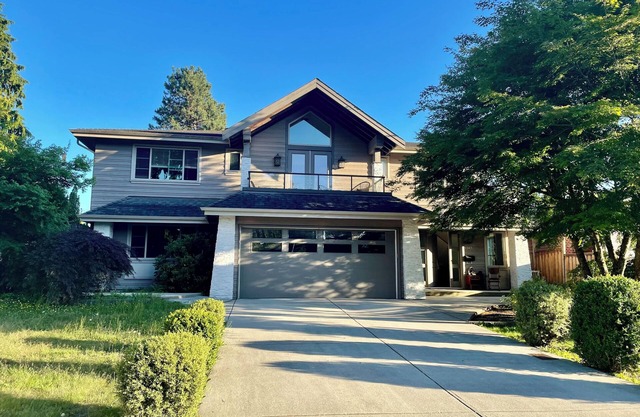 LARGE EXECUTIVE & NEW SPACIOUS 3 Bdrm HOME, 30 min to DT! FREE PARKING, FAST Net