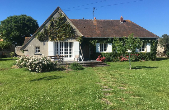 Large family villa in 2000m2 enclosed park, 500m from the sea, Normandy