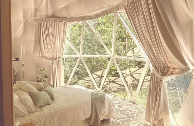 Large Glamping Geodesic Dome just minutes from Algonquin Park East Gate.