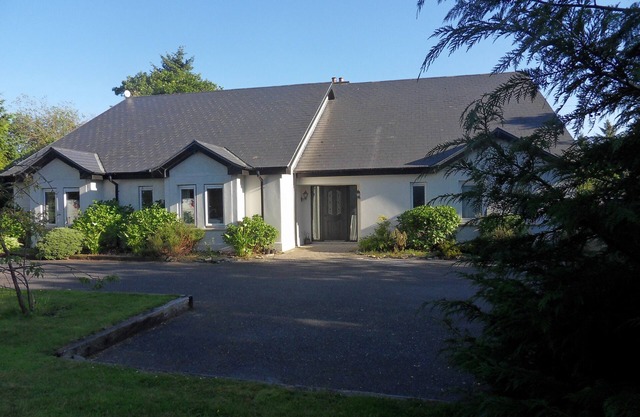 Large group accommodation close to Killarney National Park