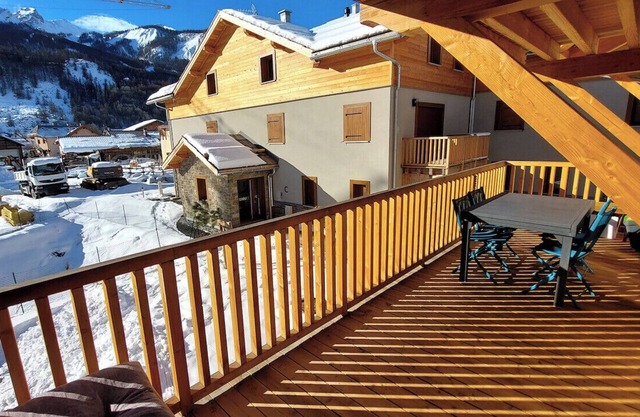 Large new T2 with terrace: le dahu perché