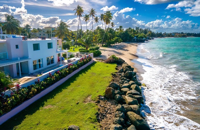 Large Ocean Front Home on Sandy Beach With Pool