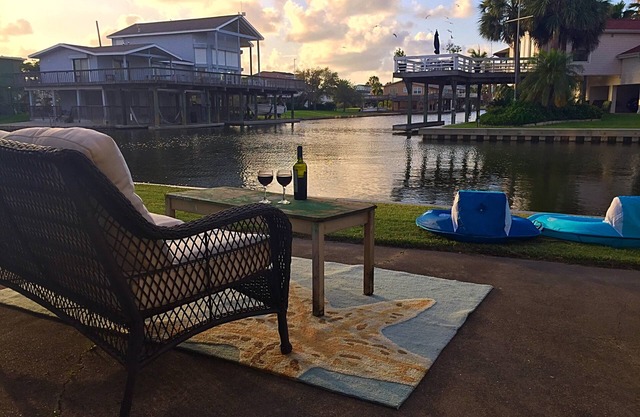 Large Panoramic Water View at Canal Crossing!