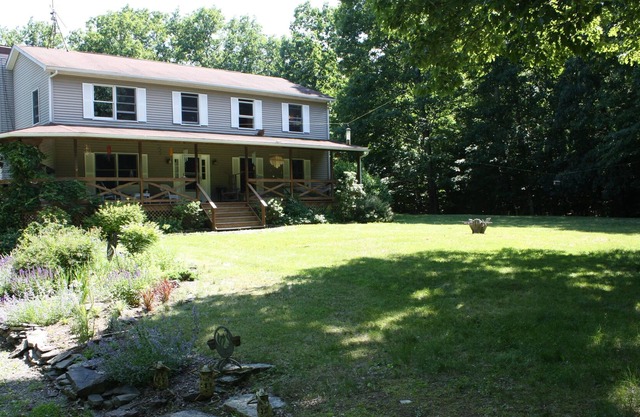 Large, private, idyllic home in the Saugerties woods just outside of Woodstock