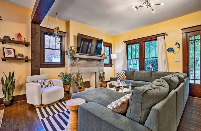 Large, Renovated Hip & Historic Craftsman in 5 Points - 2 Miles from Downtown