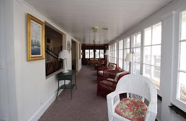 Large Seven-Bedroom Vacation Rental in the Ocean Block!