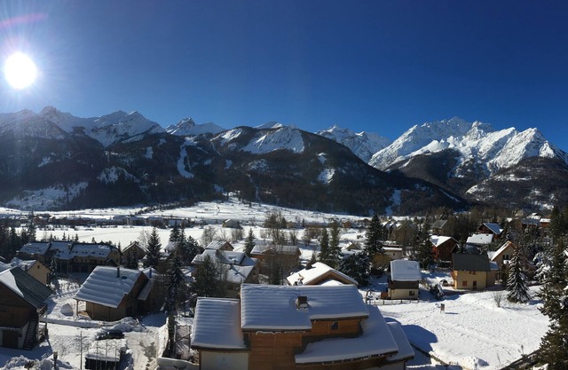 Large Studio 35m2 South facing SerreChevalier Le Monêtier les Bains
