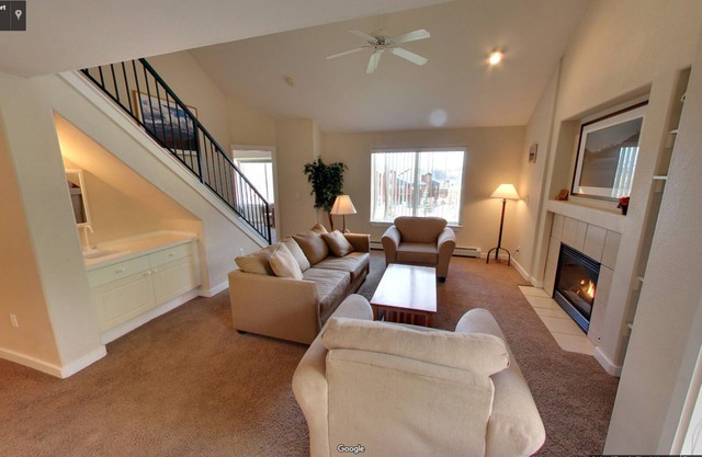 Large Summit Cove Condo - Free WiFi, Fireplace, Hot Tub, Pool, Close to Slopes