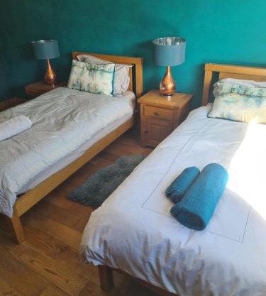 Large twin room at Fir Tree Lodge, Shirehampton