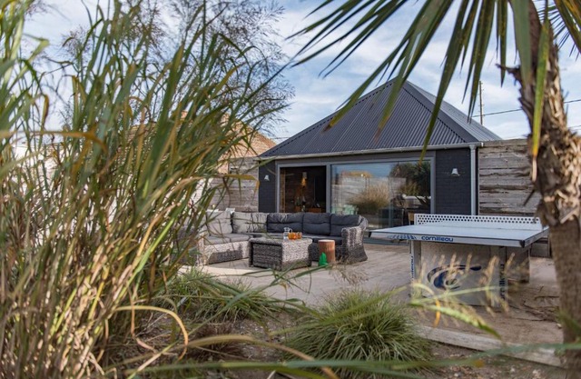 Lark Rise by Bloom Stays