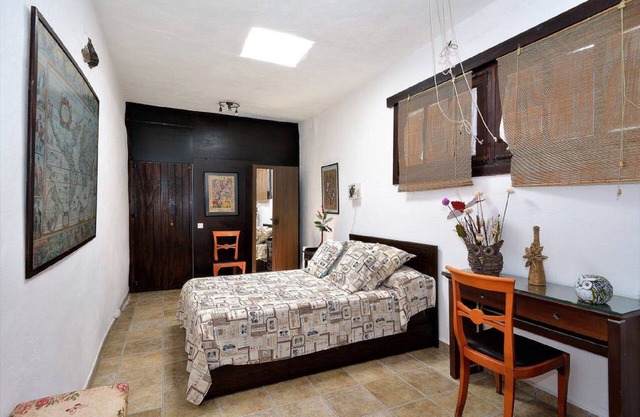 LAS BUGANVILAS DE MÁCHER - FINCA LUCÍA MÁCHER - CASA RURAL CENTENARIA