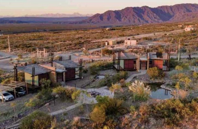 Las Crucesita wine lodge