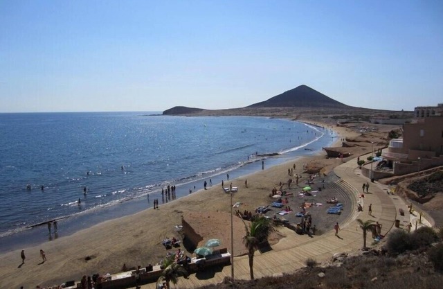 Las Dunas 2 by RENTMEDANO pretty house with pool, wifi, parking, 2 bedrooms