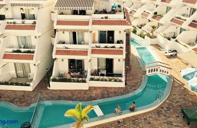 Las Floritas Apartments